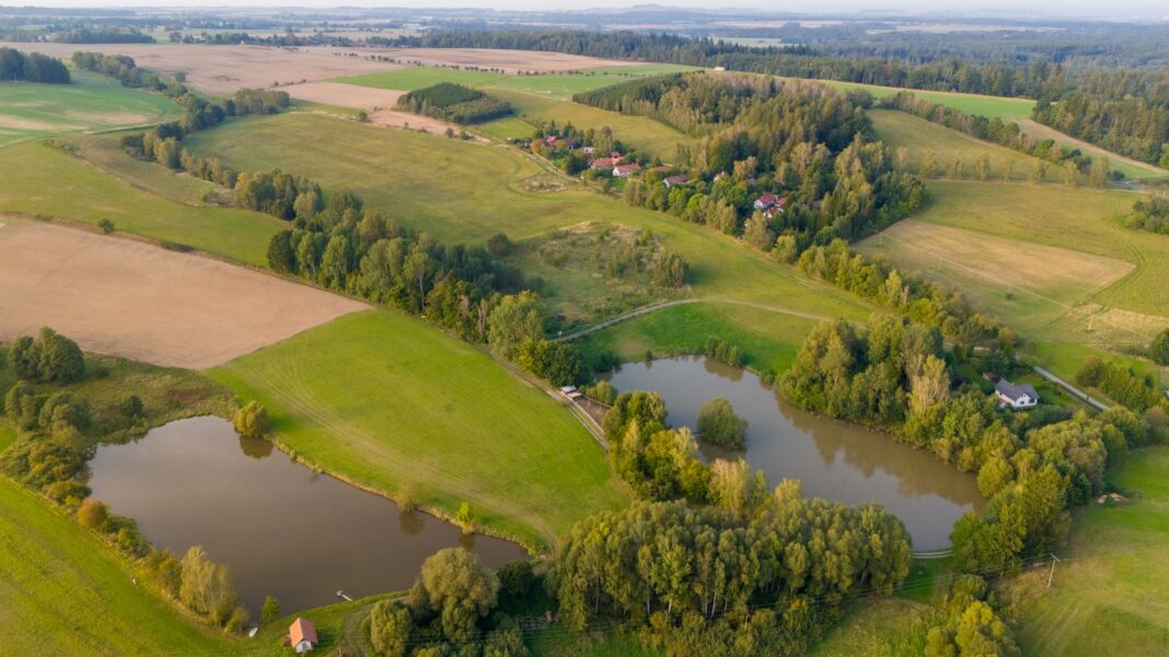 Noclegi w sercu Krainy Lessowych Wąwozów – klimatyczne bazy wypadowe Noclegi w sercu Krainy Lessowych Wąwozów – klimatyczne bazy wypadowe